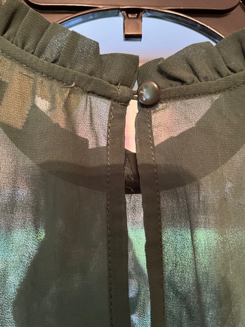 Green blouse crepe
